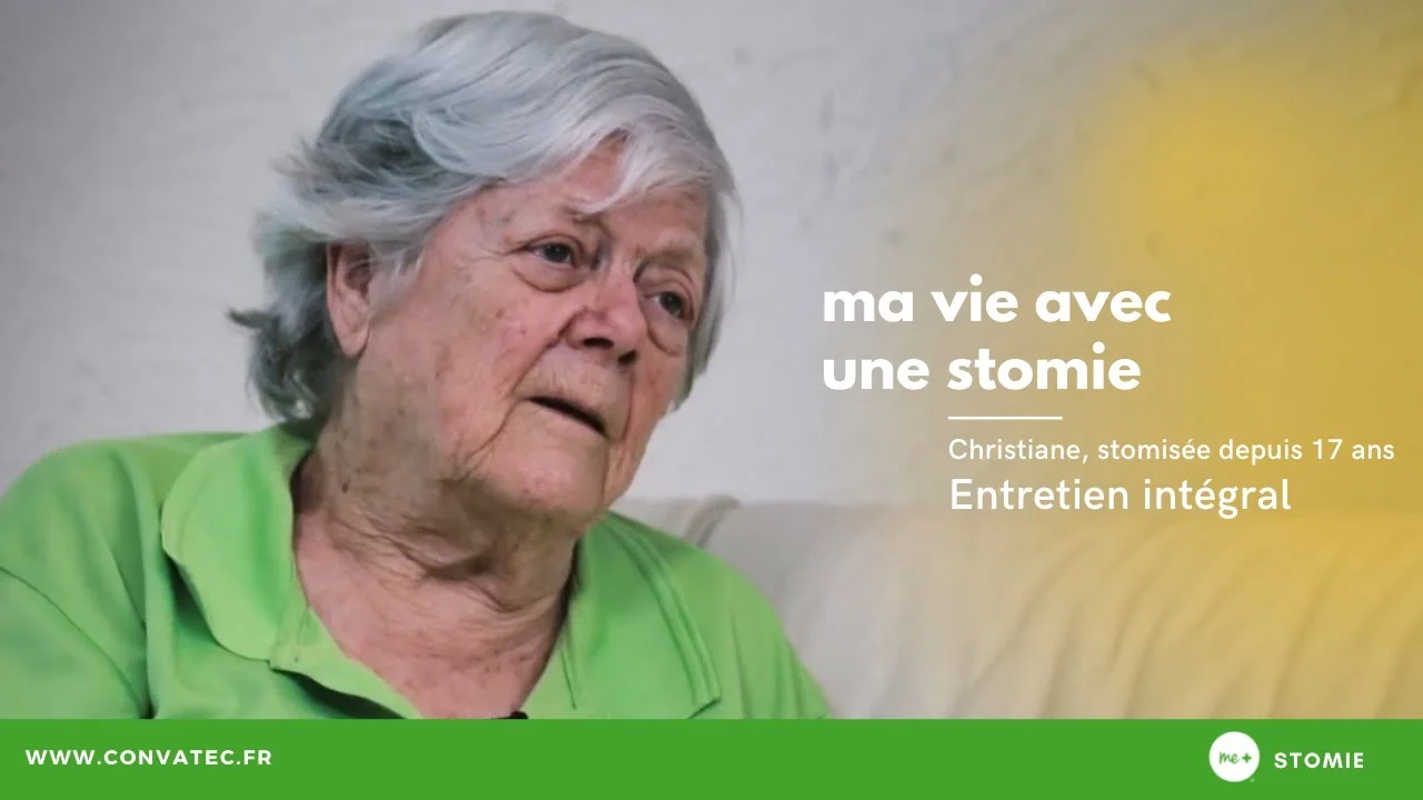 Un homme aux cheveux gris