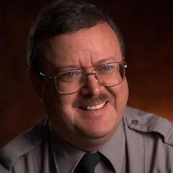 picture of man living with an ostomy 